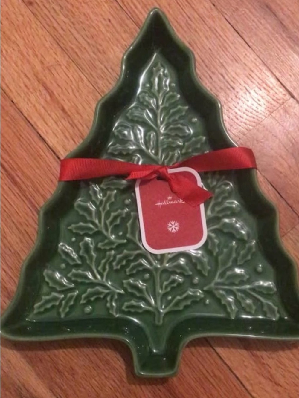 Hallmark Green Ceramic Christmas Tree Serving Dish Platter NWT